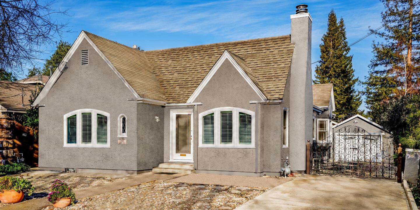 693 Dorothy Ave, San Jose, CA 95125 2 Beds 2 Baths (Sold