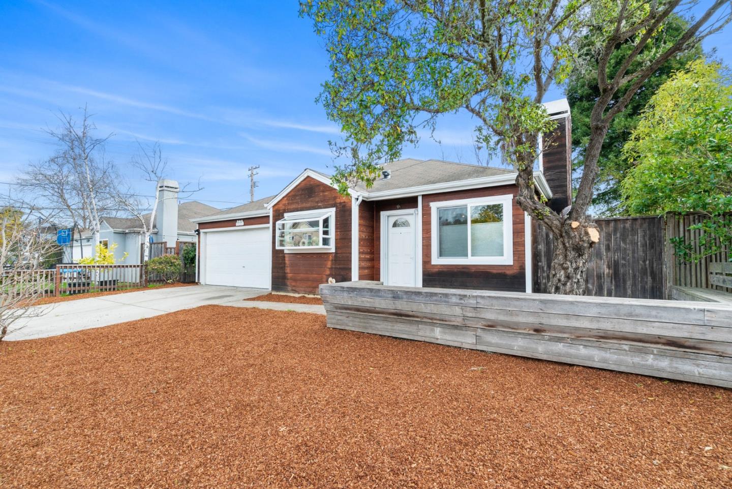 Detail Gallery Image 1 of 1 For 1331 Leila Ct, Santa Cruz,  CA 95062 - 3 Beds | 2 Baths