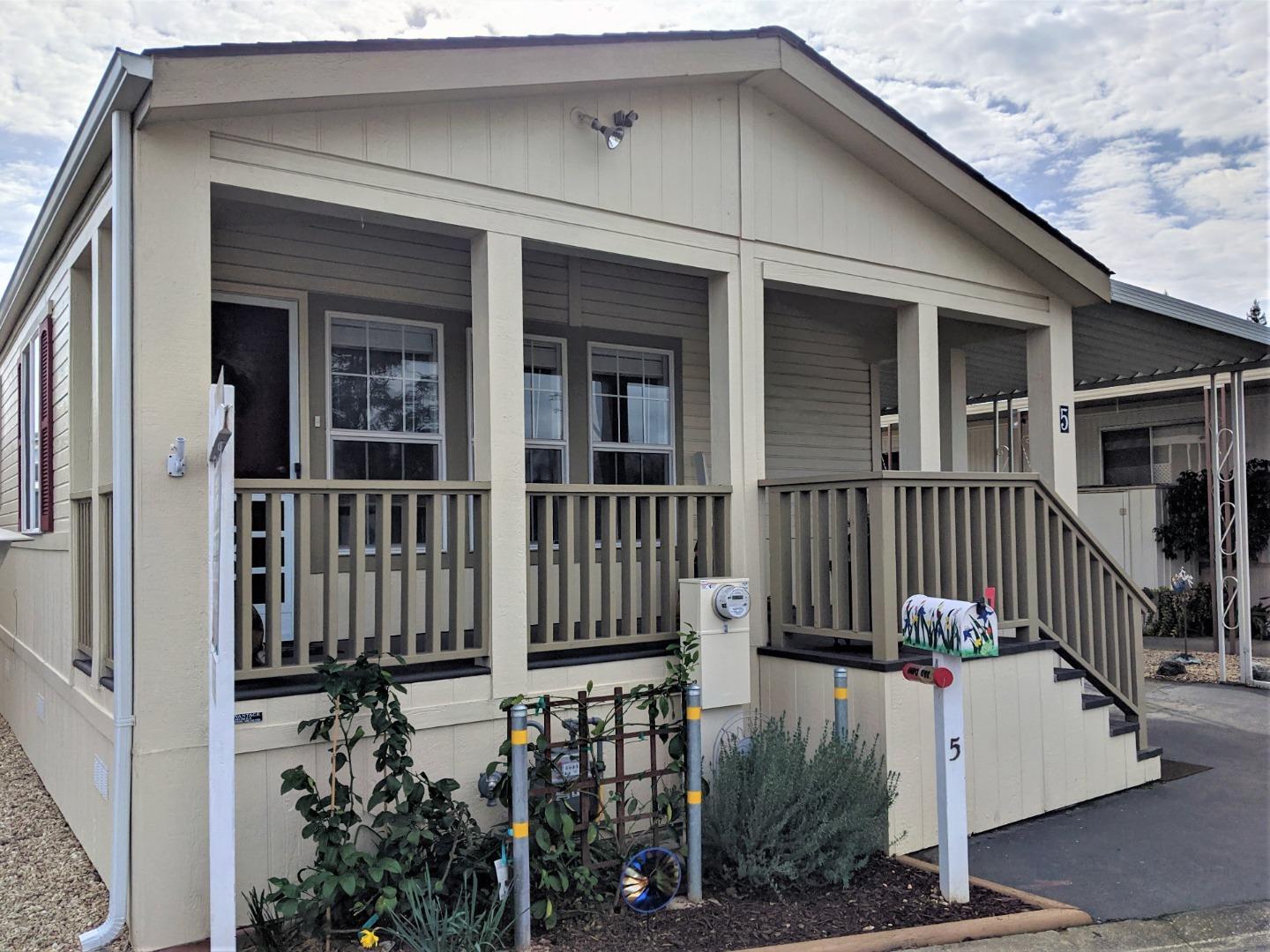 325 Sylvan Ave 5, Mountain View, CA 94041 2 Beds 2 Baths (Sold