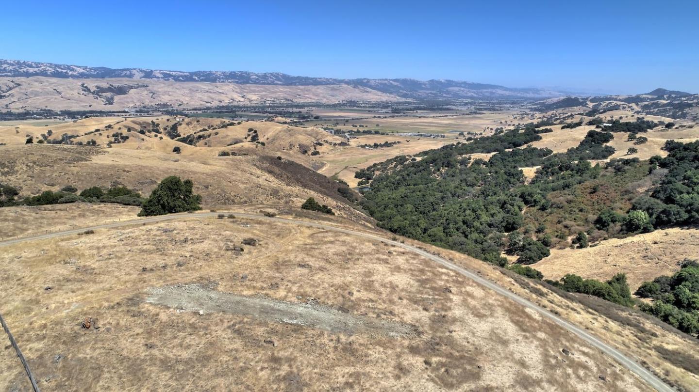 22605 Country View Lane, SAN JOSE, California 95120, ,Lots And Land,For Sale,Country View Lane,40963301