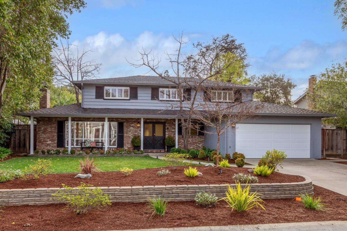 1051 via Del Pozo, Los Altos, CA 94022 4 Beds 3 Baths (Sold