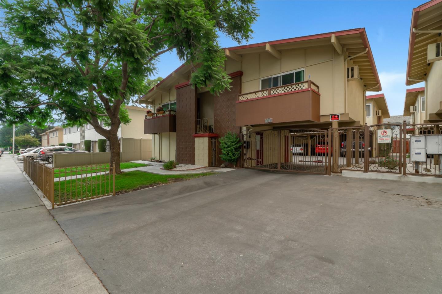 3756-3762 Poinciana Drive, SANTA CLARA, California 95051, ,Comm Ri Multi-units 5+,For Sale,Poinciana Drive,ML81830152