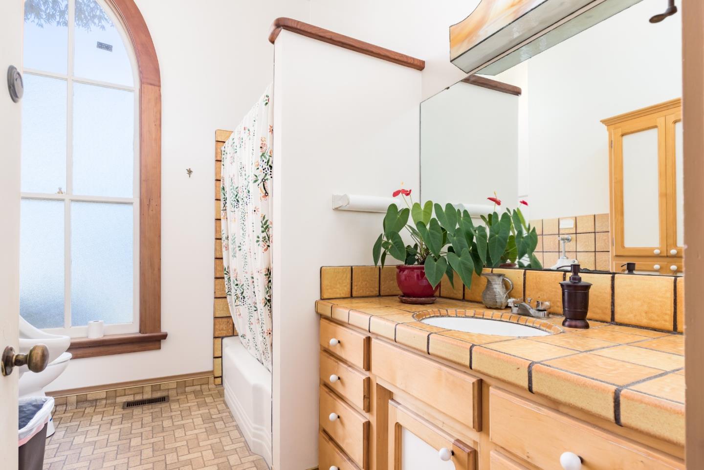 157 Van Ness Avenue, SANTA CRUZ, California 95060, ,Comm Industrial For Sale,For Sale,Van Ness Avenue,40963331