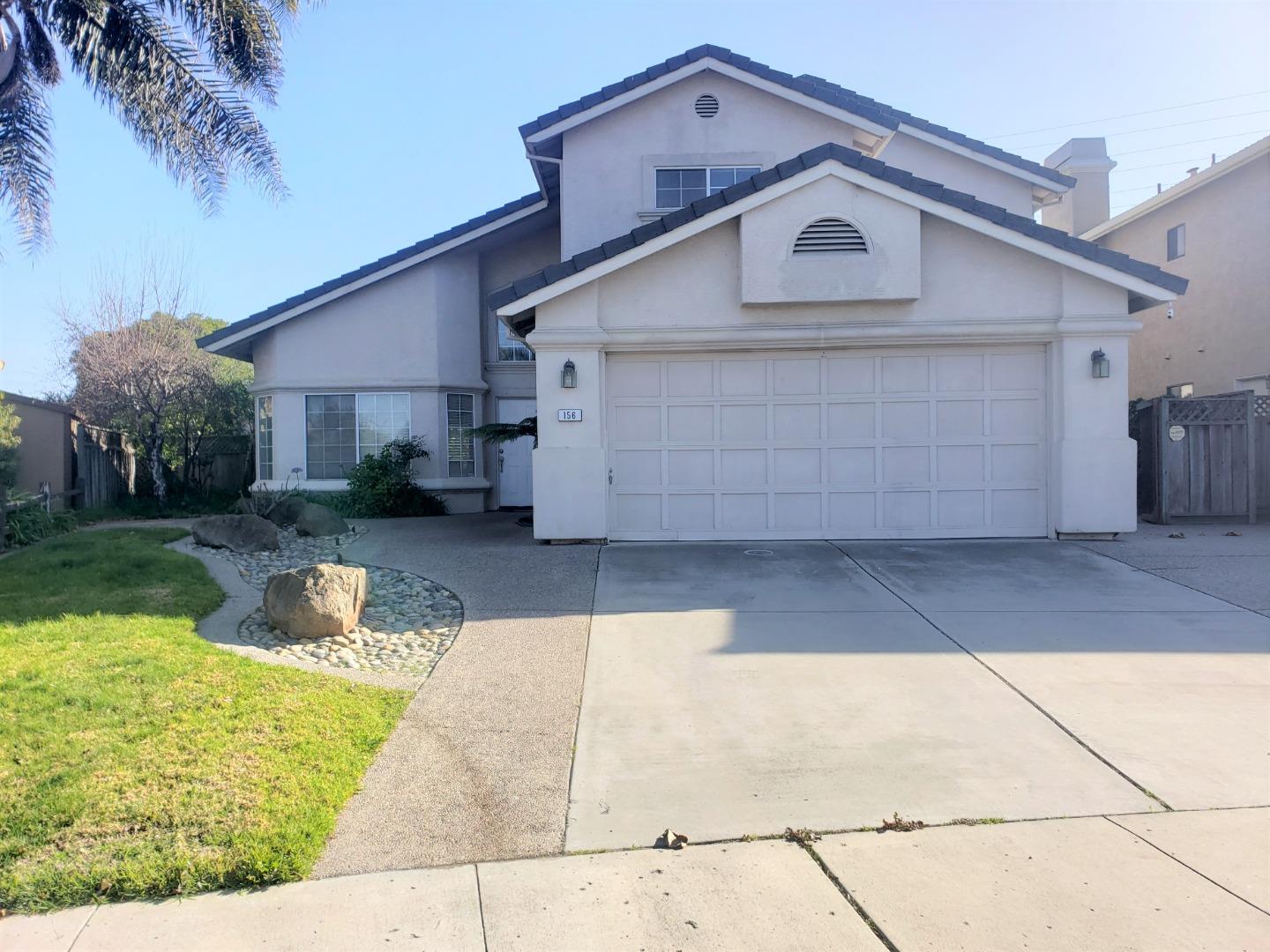 Detail Gallery Image 1 of 1 For 156 Greenbriar Way, Salinas,  CA 93907 - 4 Beds | 3 Baths