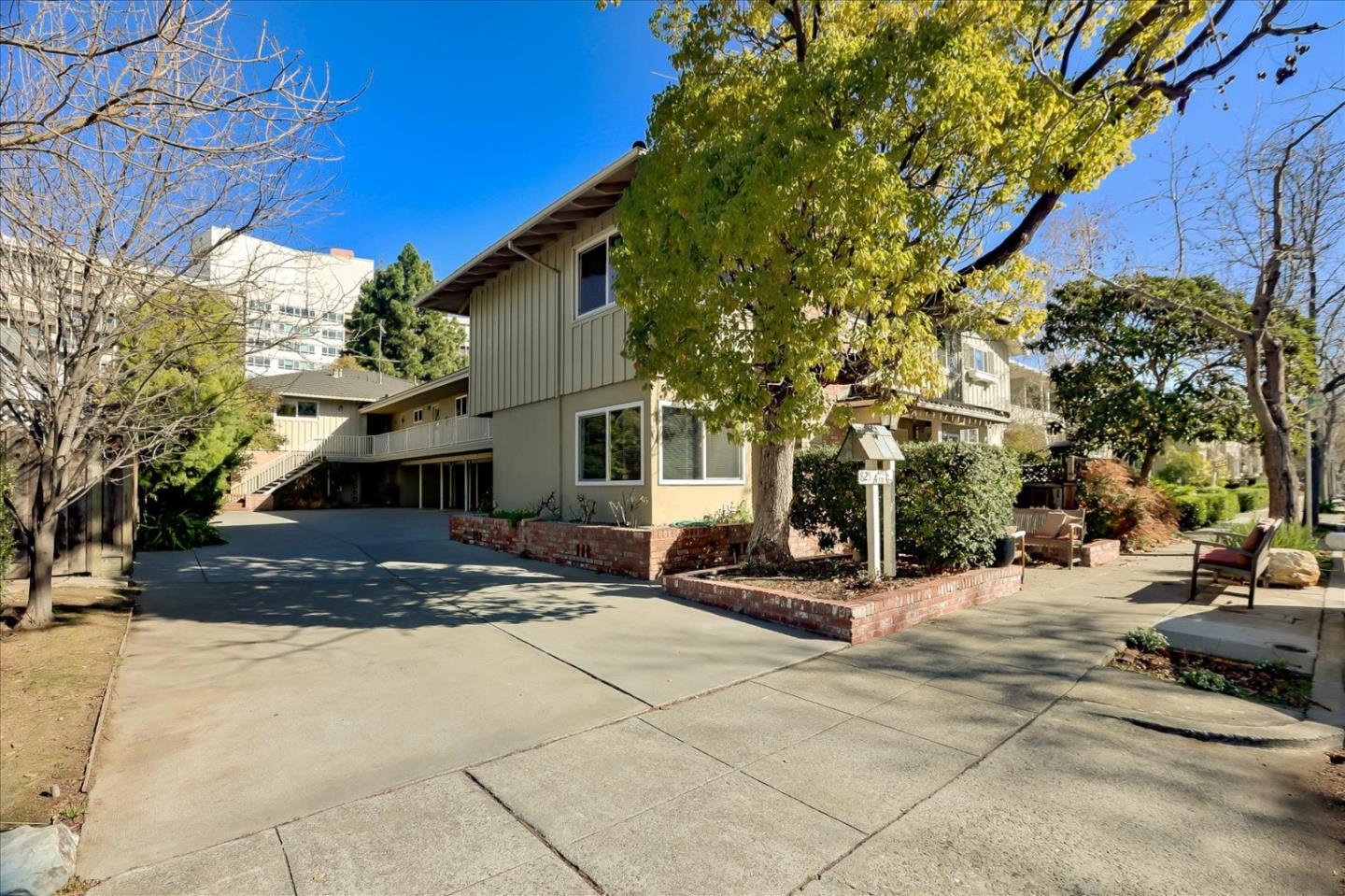 825 Cowper Street, PALO ALTO, California 94301, ,Comm Ri Multi-units 5+,For Sale,Cowper Street,ML81830351