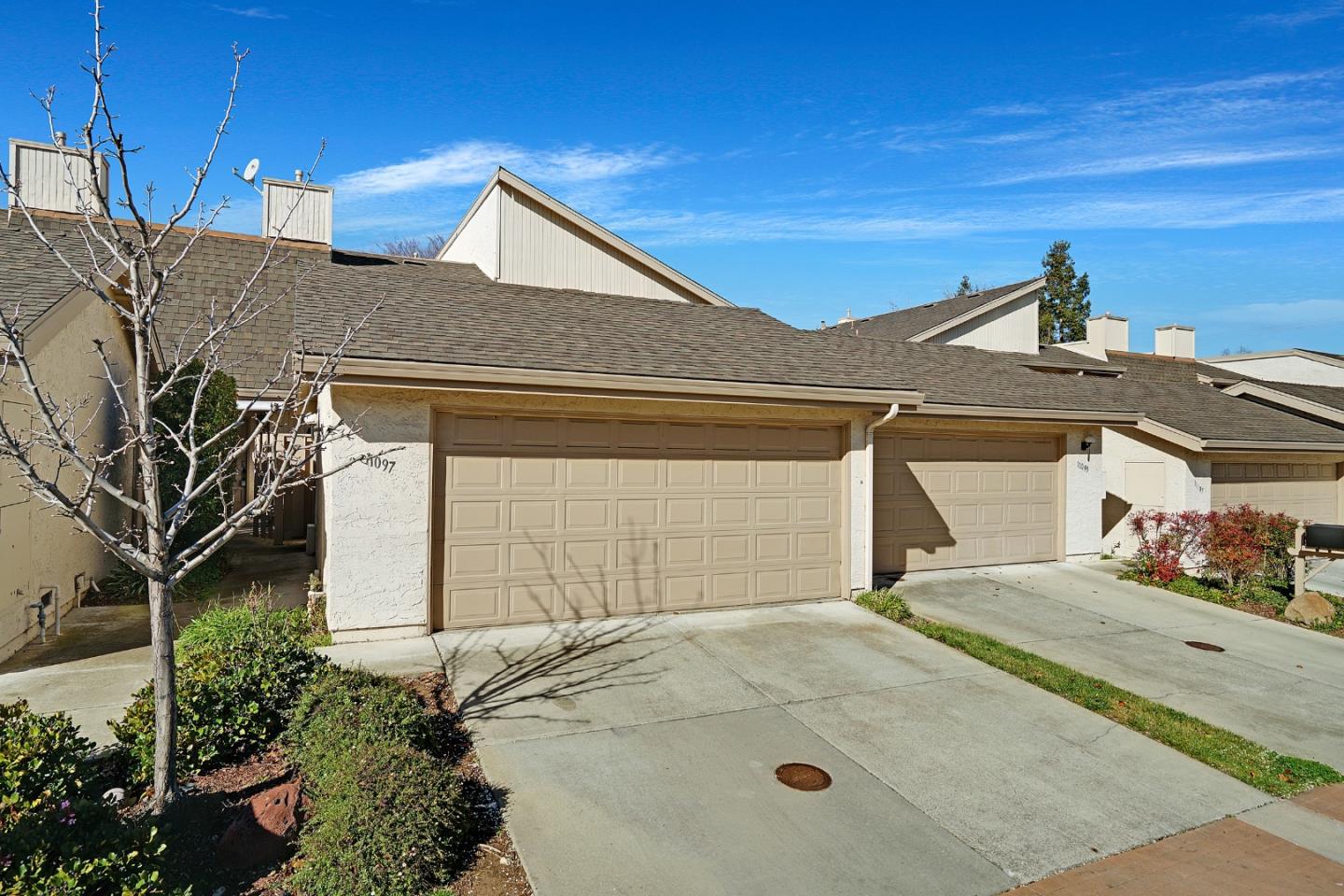 11097 Flowering Pear Dr, Cupertino, CA 95014 3 Beds 2/1 Baths (Sold