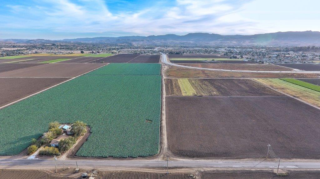 671 Mccloskey Road, HOLLISTER, California 95023, ,Lots And Land,For Sale,Mccloskey Road,40963417