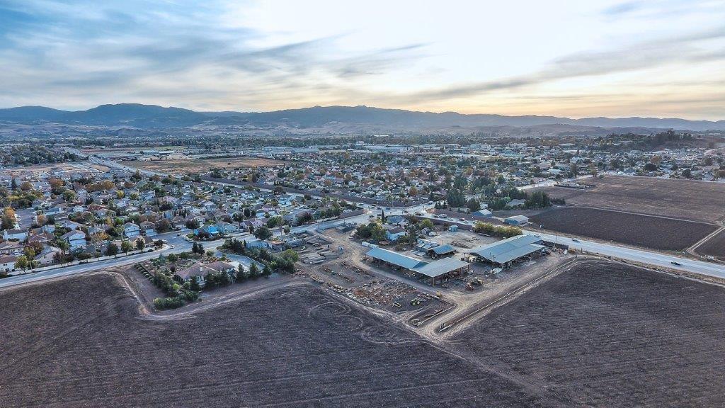 671 Mccloskey Road, HOLLISTER, California 95023, ,Lots And Land,For Sale,Mccloskey Road,40963417