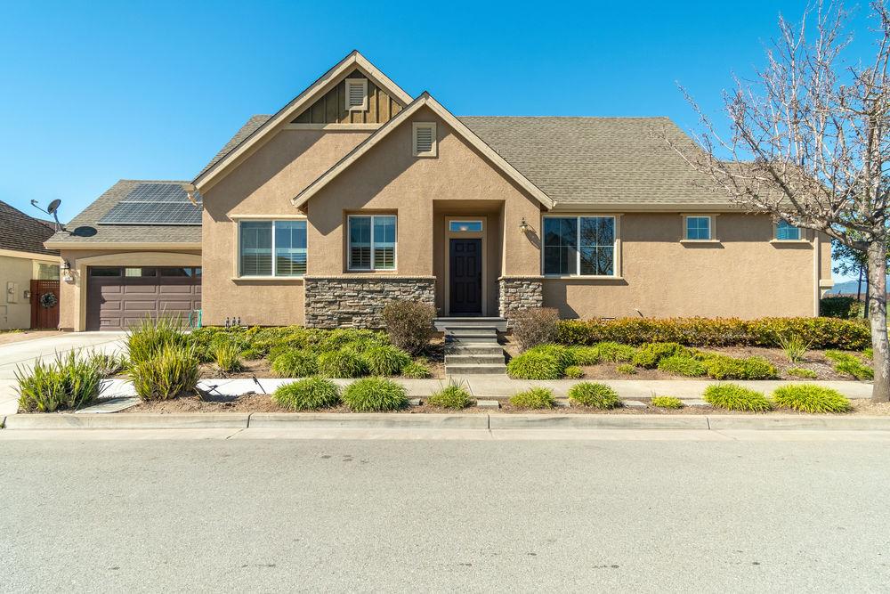 Detail Gallery Image 1 of 1 For 837 Delta Way, Watsonville,  CA 95076 - 3 Beds | 2 Baths