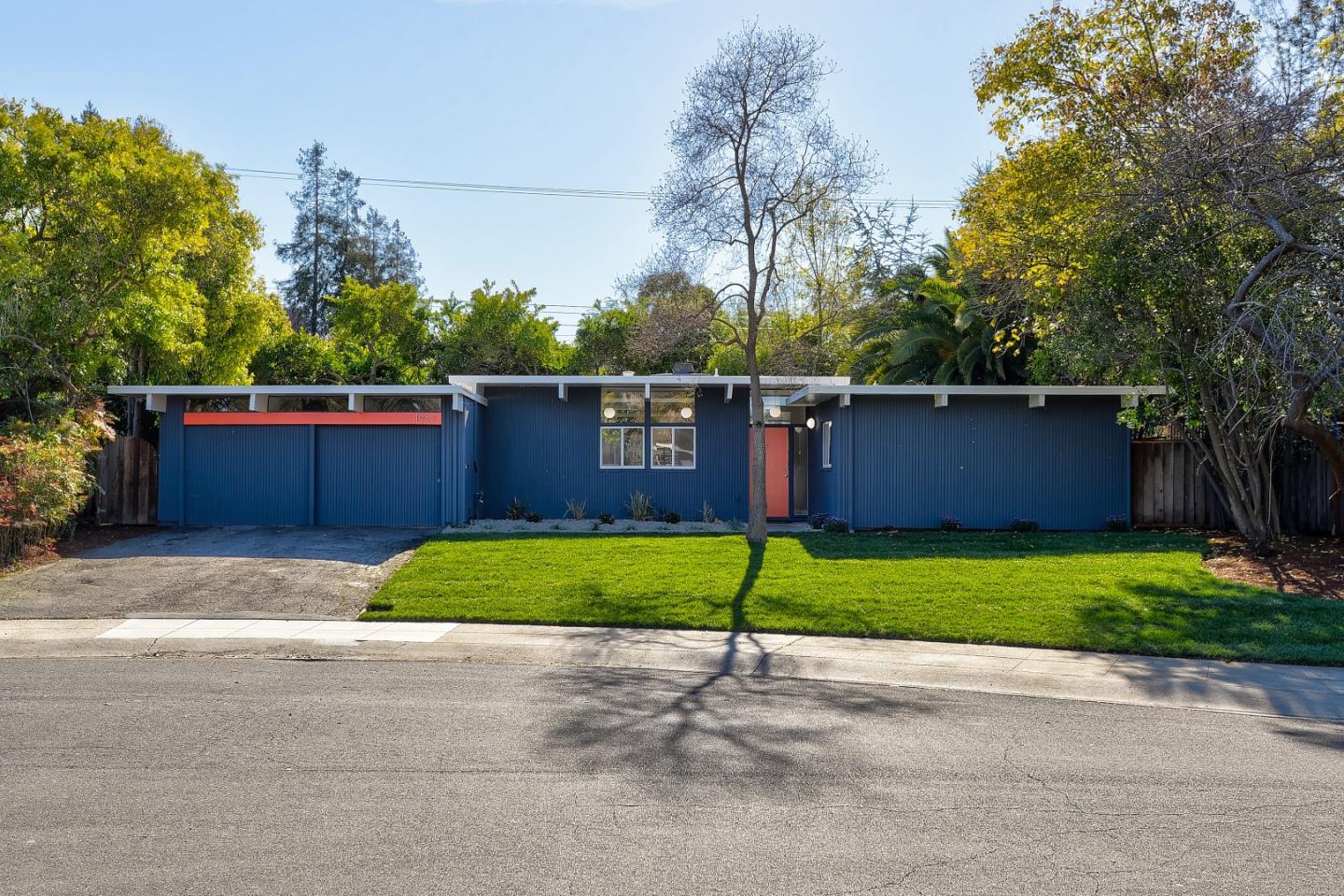 4062 Ben Lomond Dr, Palo Alto, CA 94306 - 3 Beds | 2 Baths (Sold ...