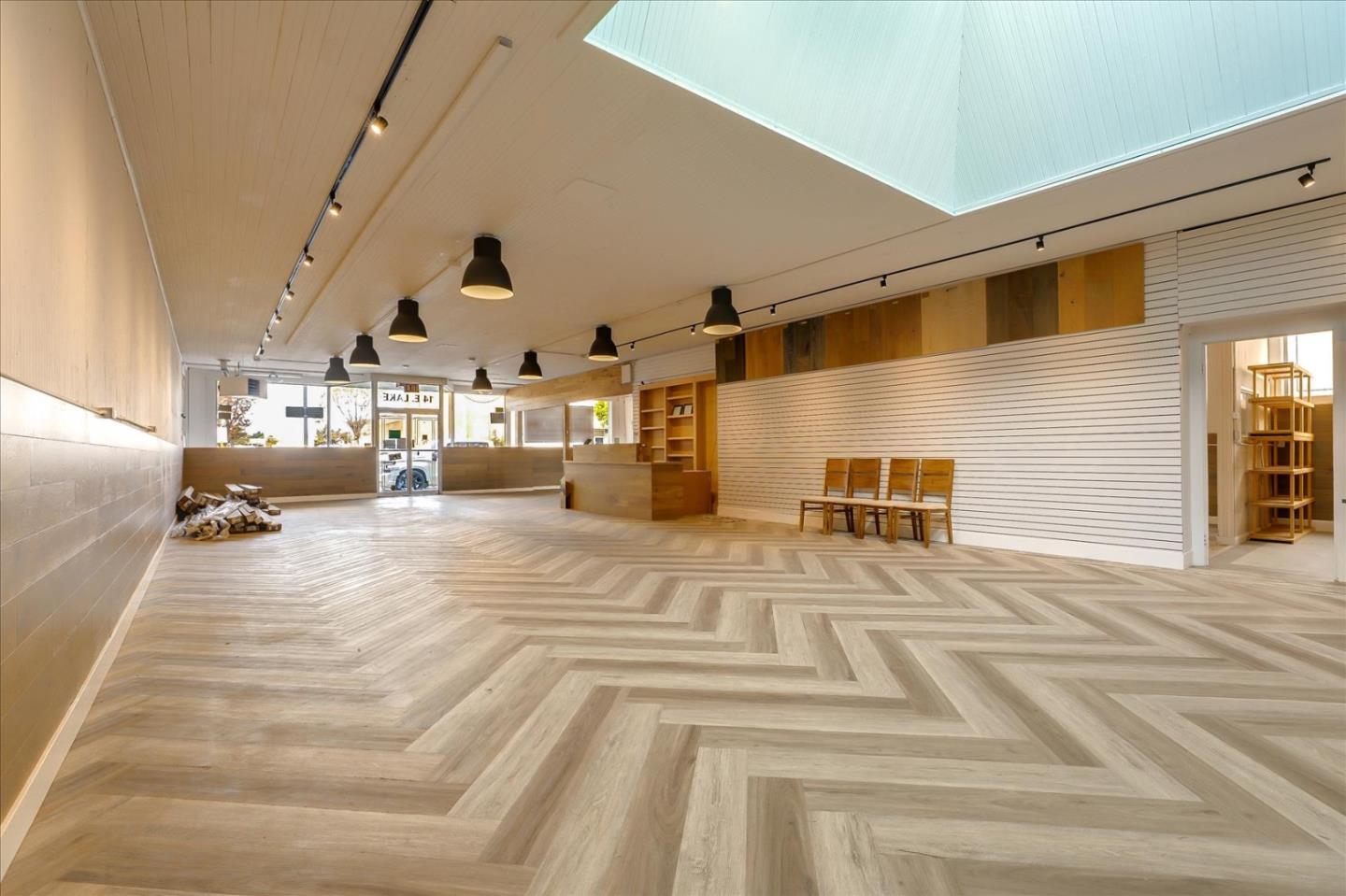 14 Lake Avenue, WATSONVILLE, California 95076, ,Comm Industrial For Sale,For Sale,Lake Avenue,40963456