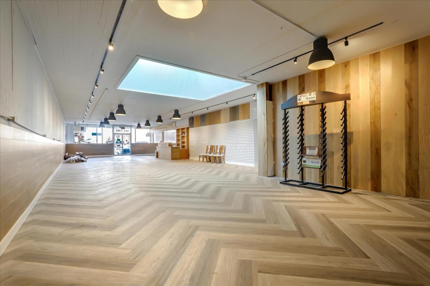 14 Lake Avenue, WATSONVILLE, California 95076, ,Comm Industrial For Sale,For Sale,Lake Avenue,40963456