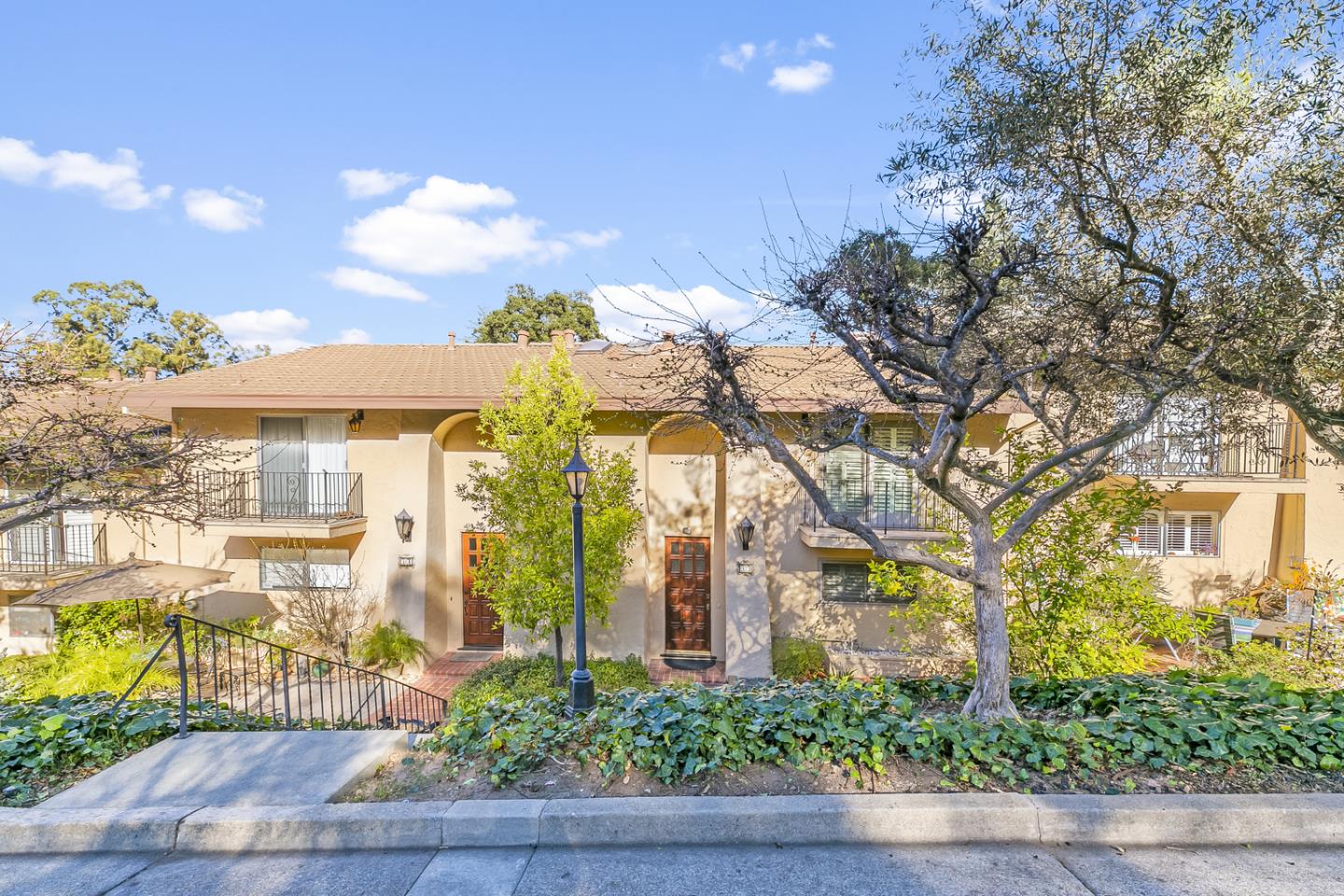 18400 Overlook Rd 33, Los Gatos, CA 95030 3 Beds 2/1 Baths (Sold