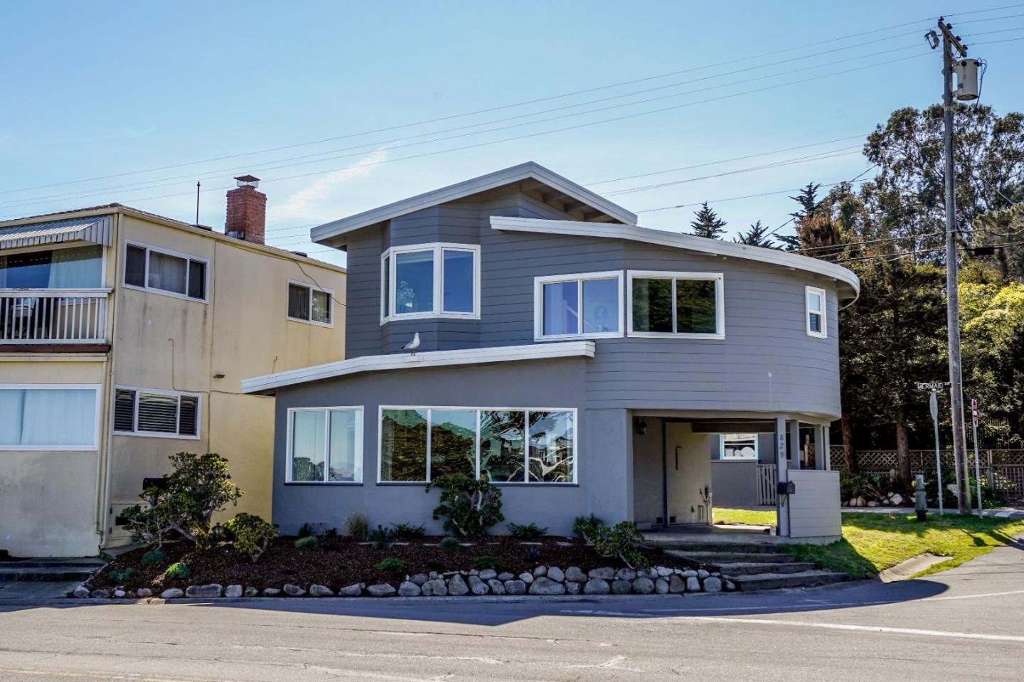 829 Ocean View Blvd, Pacific Grove, CA 93950 2 Beds 2 Baths (Sold