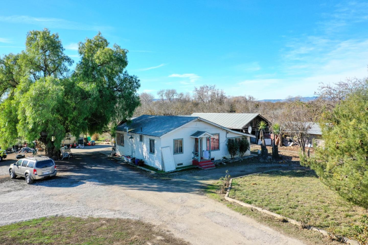 8245 Lovers Lane, HOLLISTER, California 95023, ,Lots And Land,For Sale,Lovers Lane,40963479