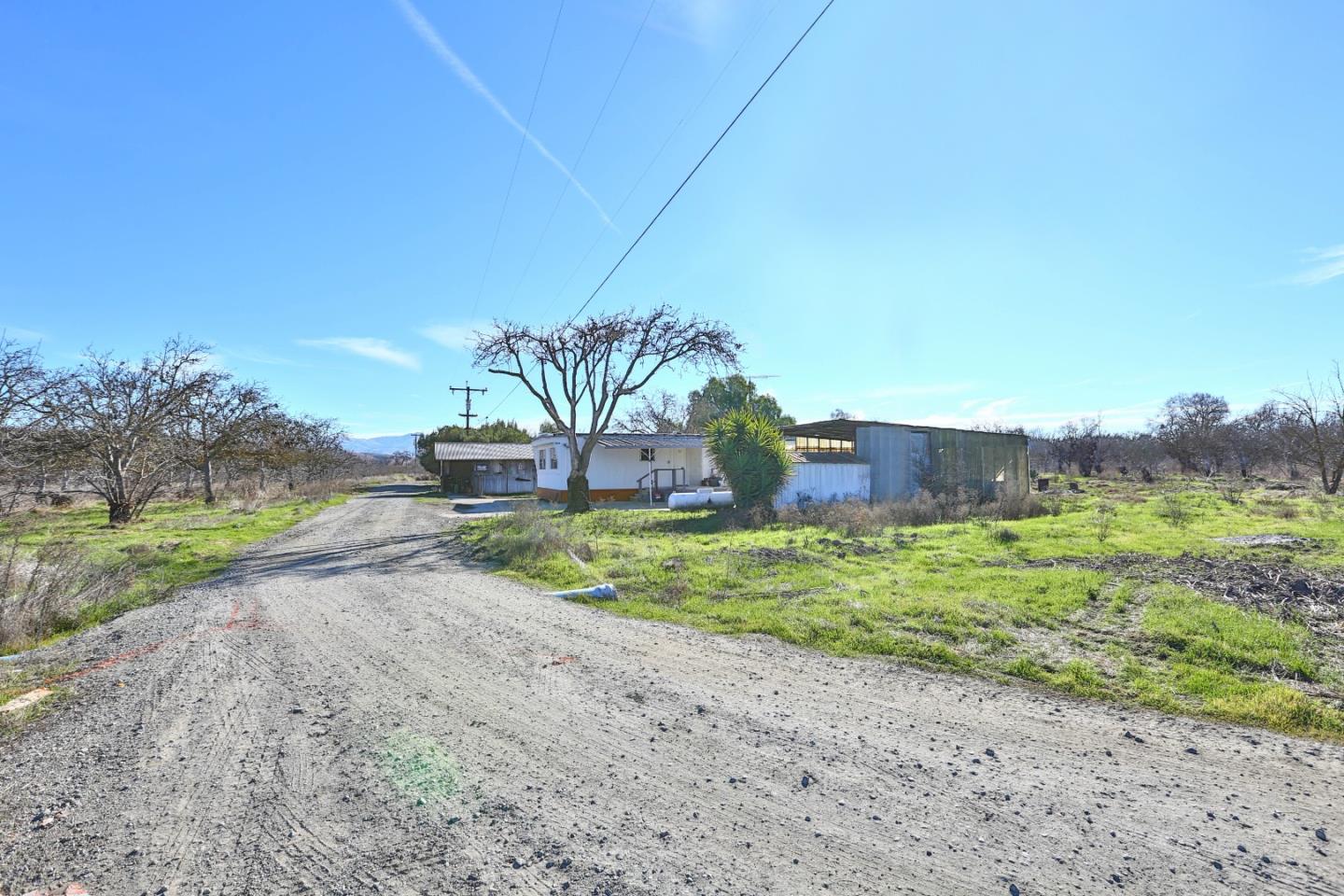 8245 Lovers Lane, HOLLISTER, California 95023, ,Lots And Land,For Sale,Lovers Lane,40963479