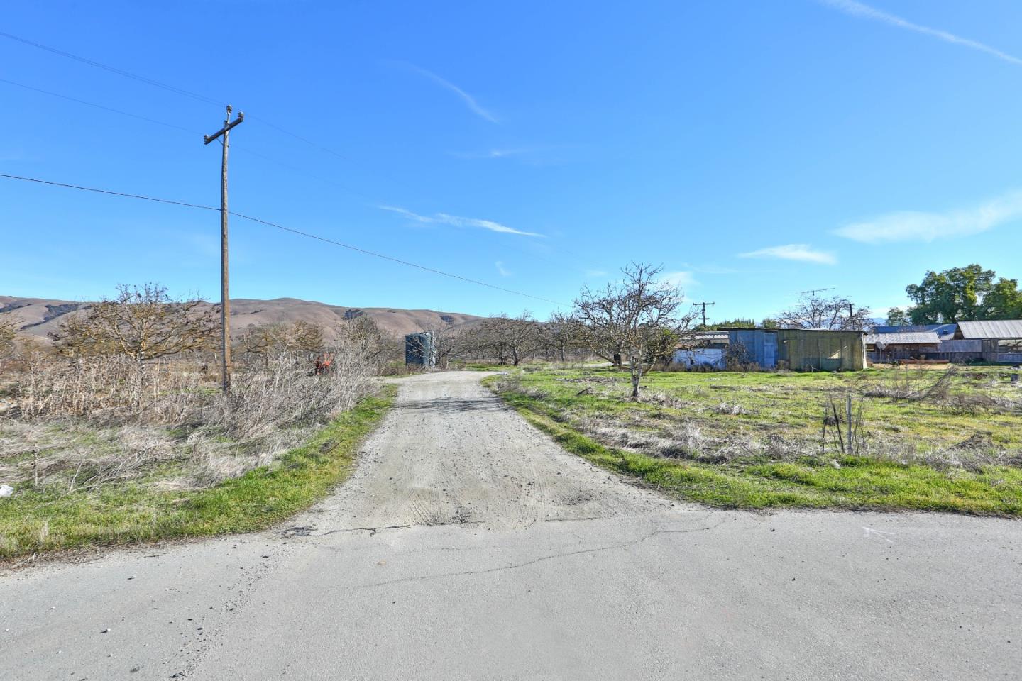 8245 Lovers Lane, HOLLISTER, California 95023, ,Lots And Land,For Sale,Lovers Lane,40963479
