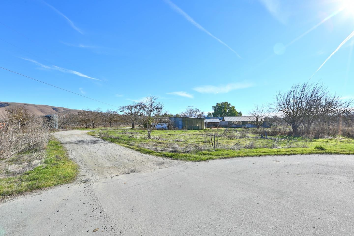 8245 Lovers Lane, HOLLISTER, California 95023, ,Lots And Land,For Sale,Lovers Lane,40963479