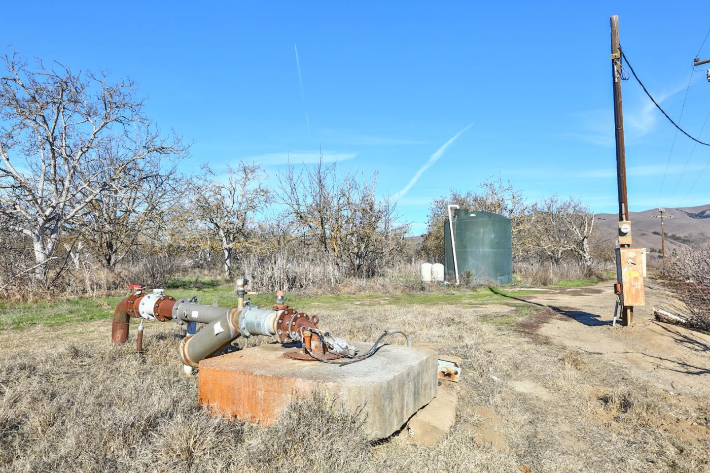 8245 Lovers Lane, HOLLISTER, California 95023, ,Lots And Land,For Sale,Lovers Lane,40963479