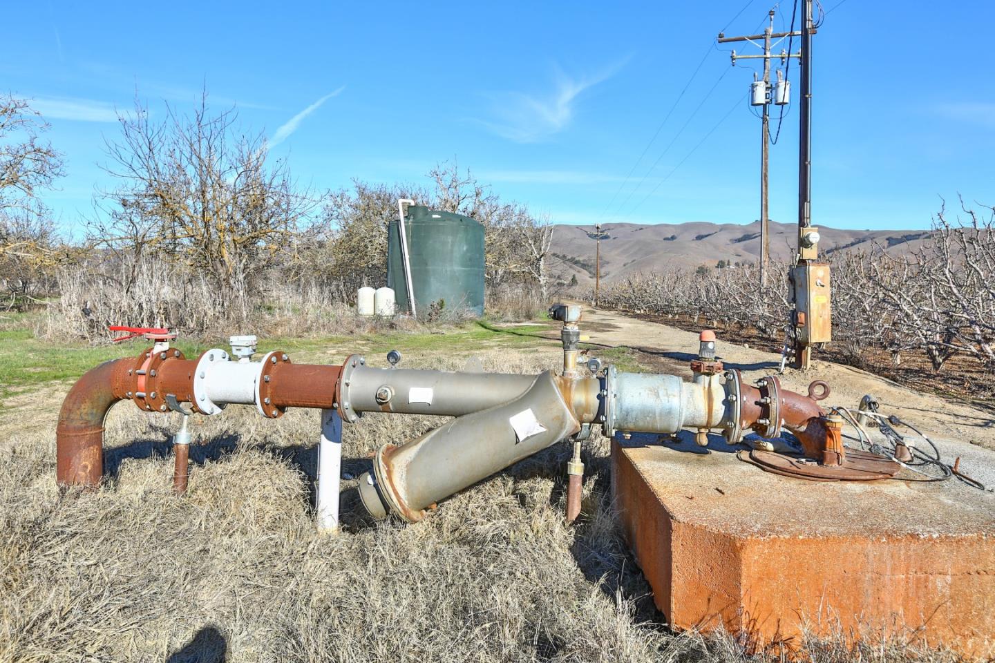 8245 Lovers Lane, HOLLISTER, California 95023, ,Lots And Land,For Sale,Lovers Lane,40963479