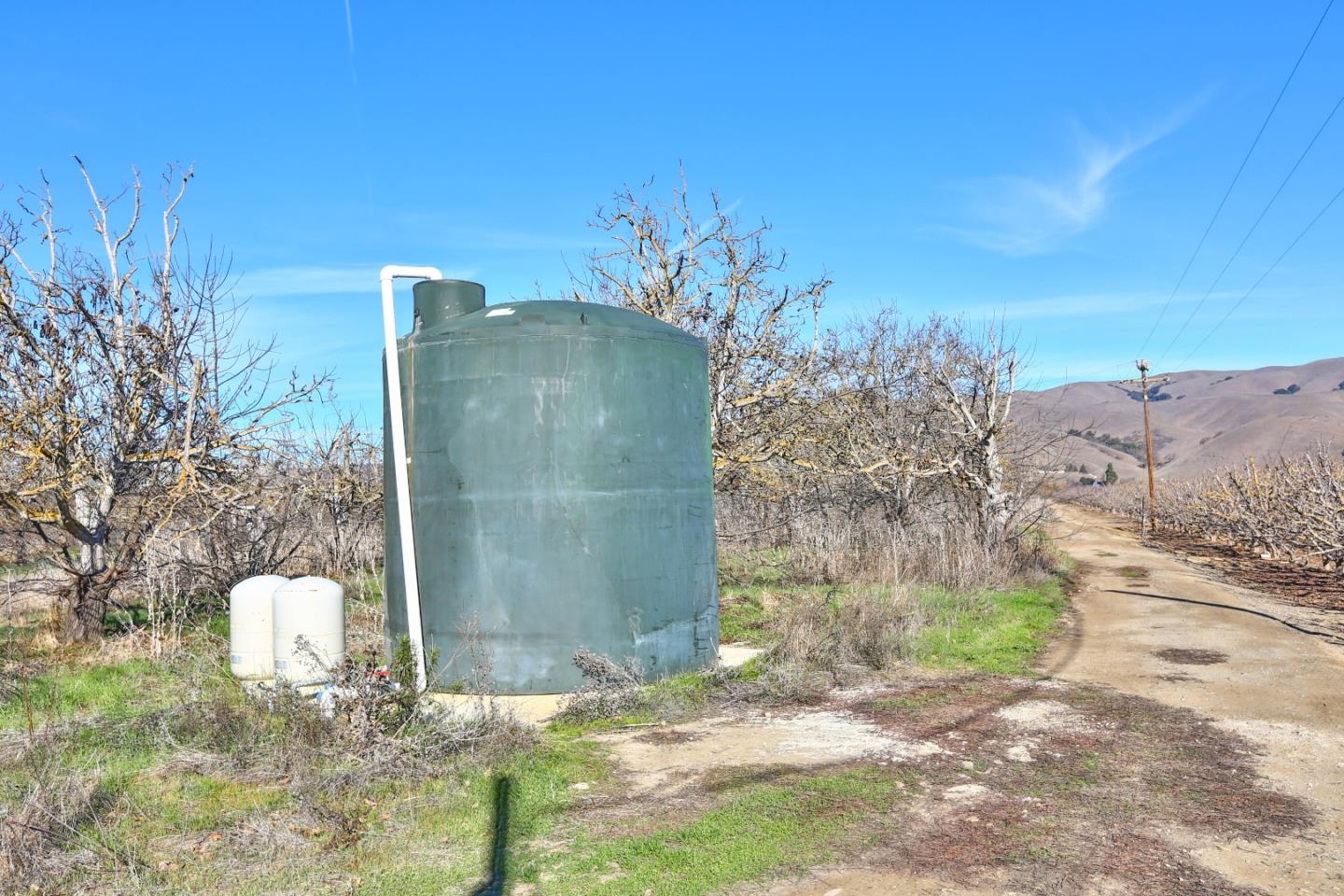 8245 Lovers Lane, HOLLISTER, California 95023, ,Lots And Land,For Sale,Lovers Lane,40963479