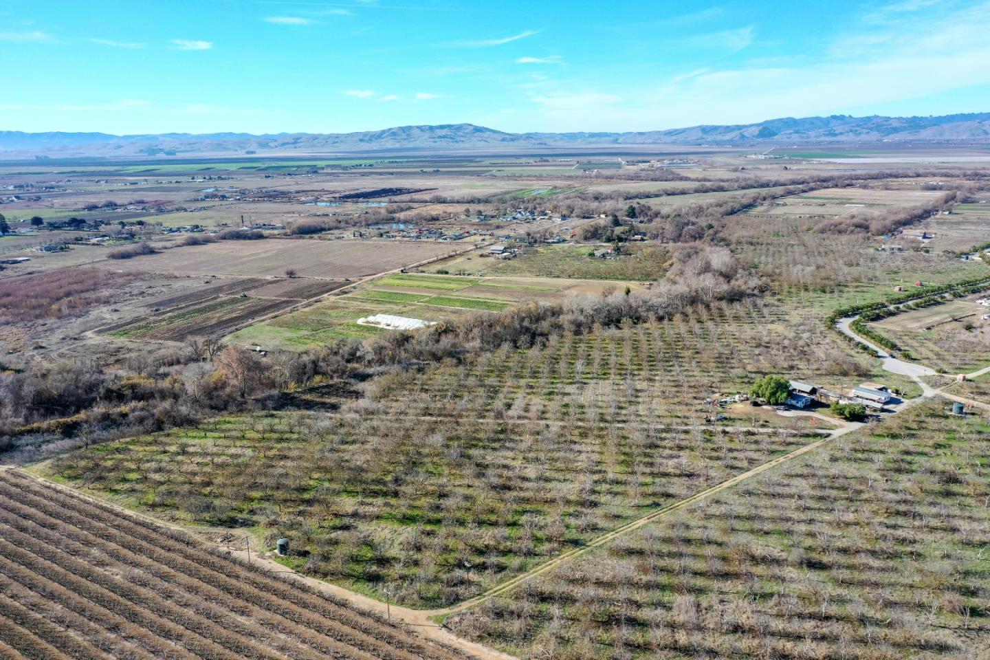 8245 Lovers Lane, HOLLISTER, California 95023, ,Lots And Land,For Sale,Lovers Lane,40963479