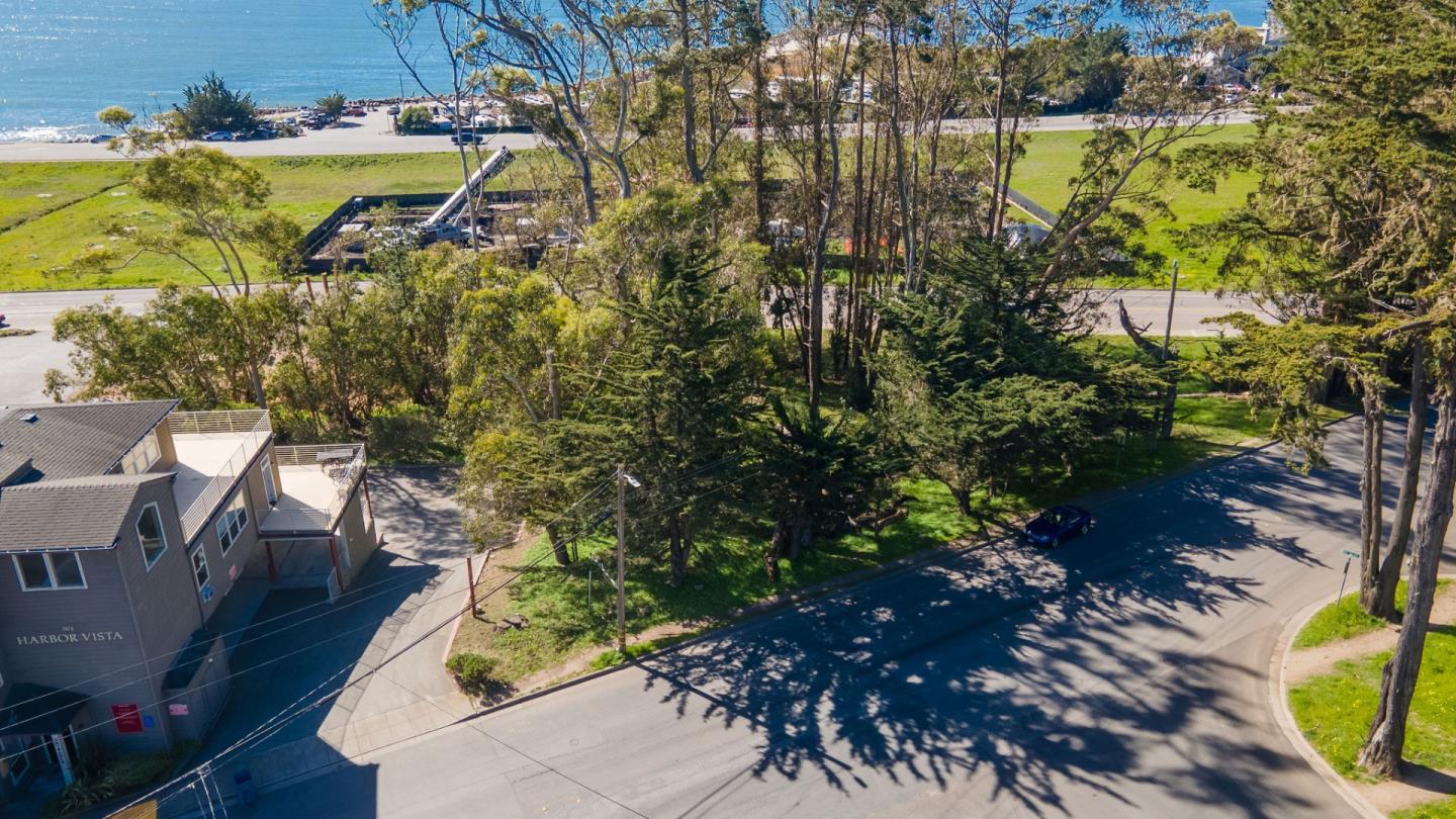 0 Avenue Alhambra, EL GRANADA, California 94018, ,Comm Lots And Land,For Sale,Avenue Alhambra,40963486