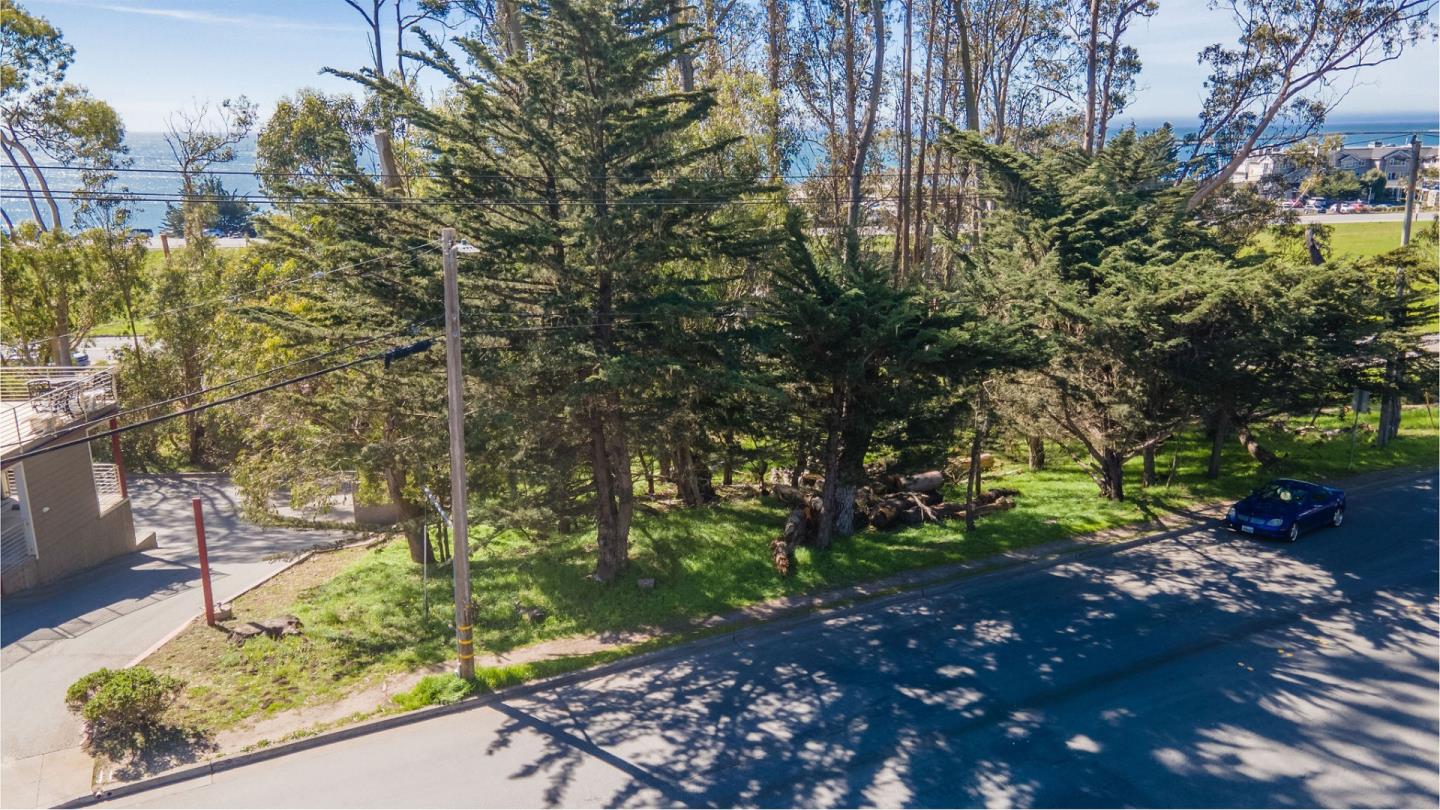 0 Avenue Alhambra, EL GRANADA, California 94018, ,Comm Lots And Land,For Sale,Avenue Alhambra,40963486