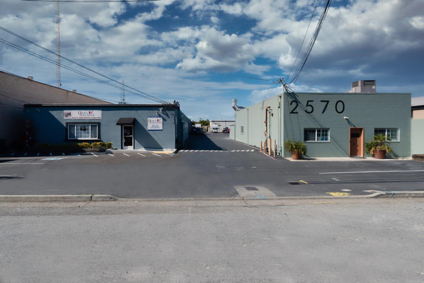 2560-2574 Lafayette Street, SANTA CLARA, California 95050, ,Comm Industrial For Sale,For Sale,Lafayette Street,40963515