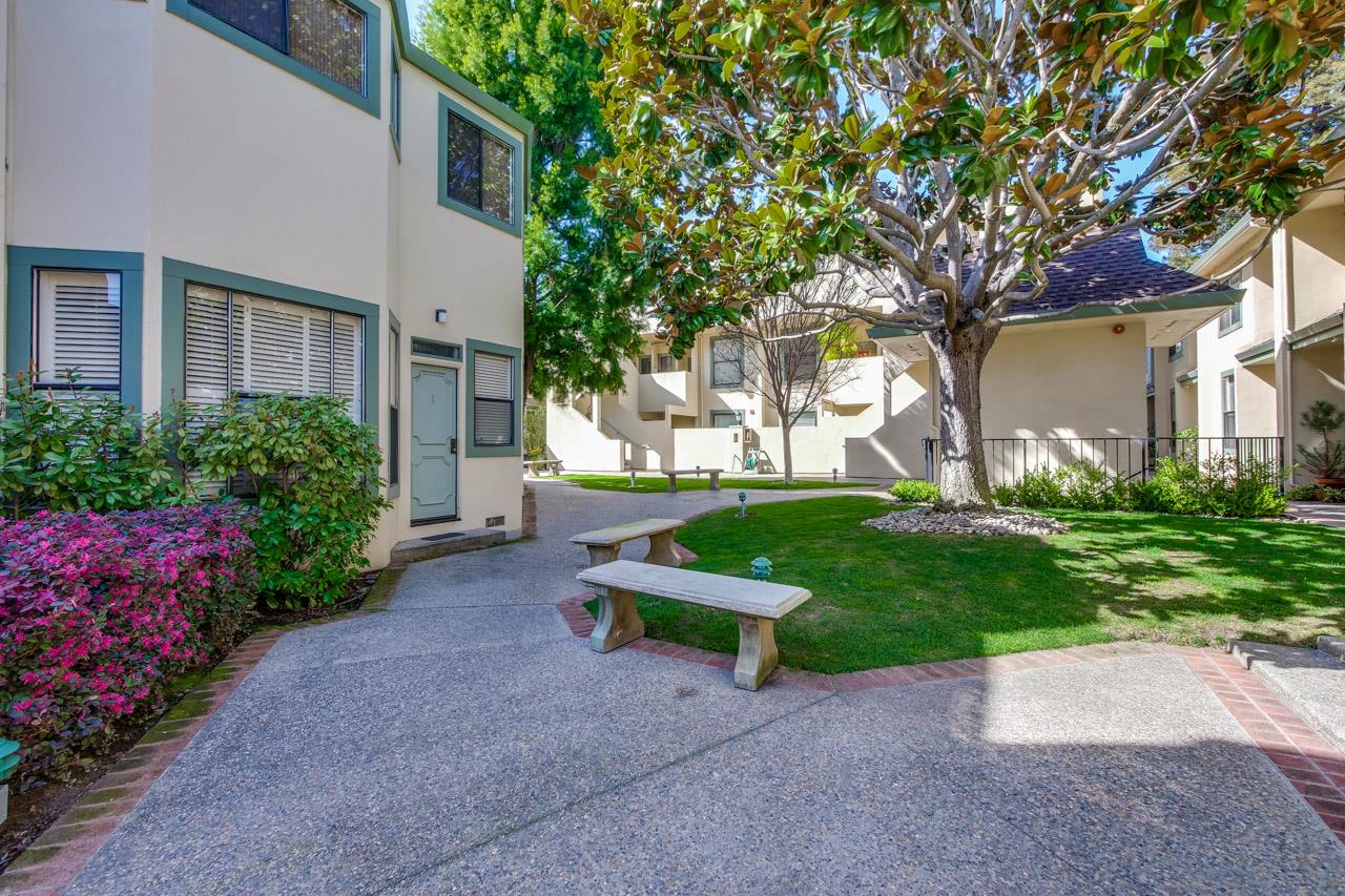 225 E Santa Inez Ave 24, San Mateo, CA 94401 2 Beds 2/1 Baths