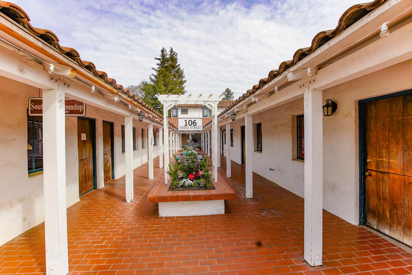 106 3rd Street, SAN JUAN BAUTISTA, California 95045, ,Comm Industrial For Sale,For Sale,3rd Street,40963523