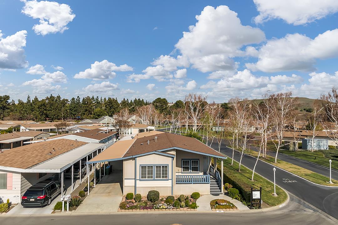 491 Millpond 491, San Jose, CA 95125 3 Beds 2 Baths (Sold