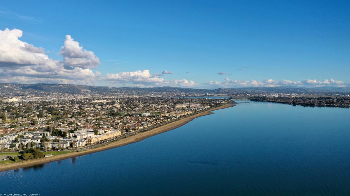 1701 Shore Line Drive, ALAMEDA, California 94501, ,Comm Ri Multi-units 5+,For Sale,Shore Line Drive,ML81832377