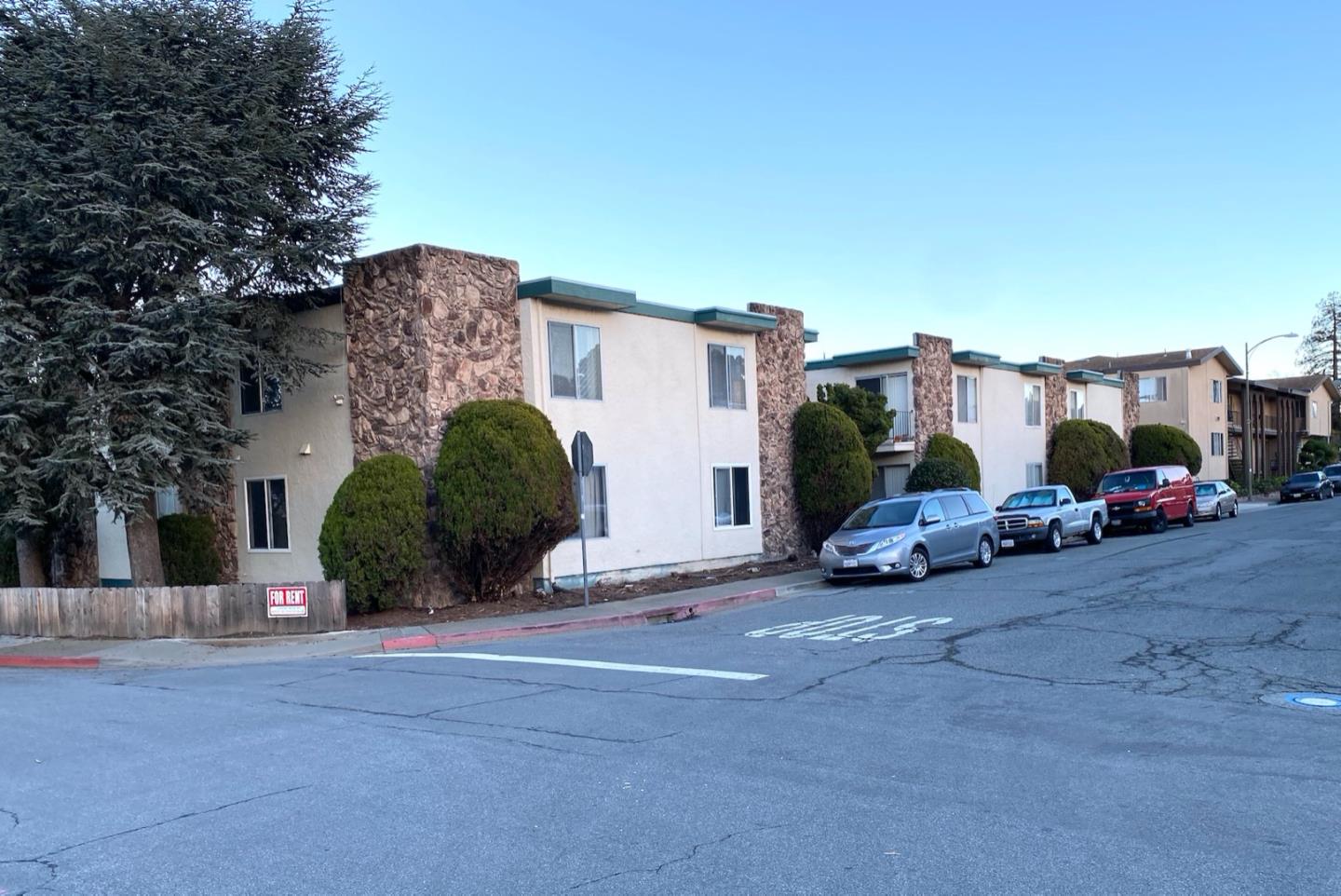 498 Lincoln Circle, MILLBRAE, California 94030, ,Comm Ri Multi-units 5+,For Sale,Lincoln Circle,ML81832501