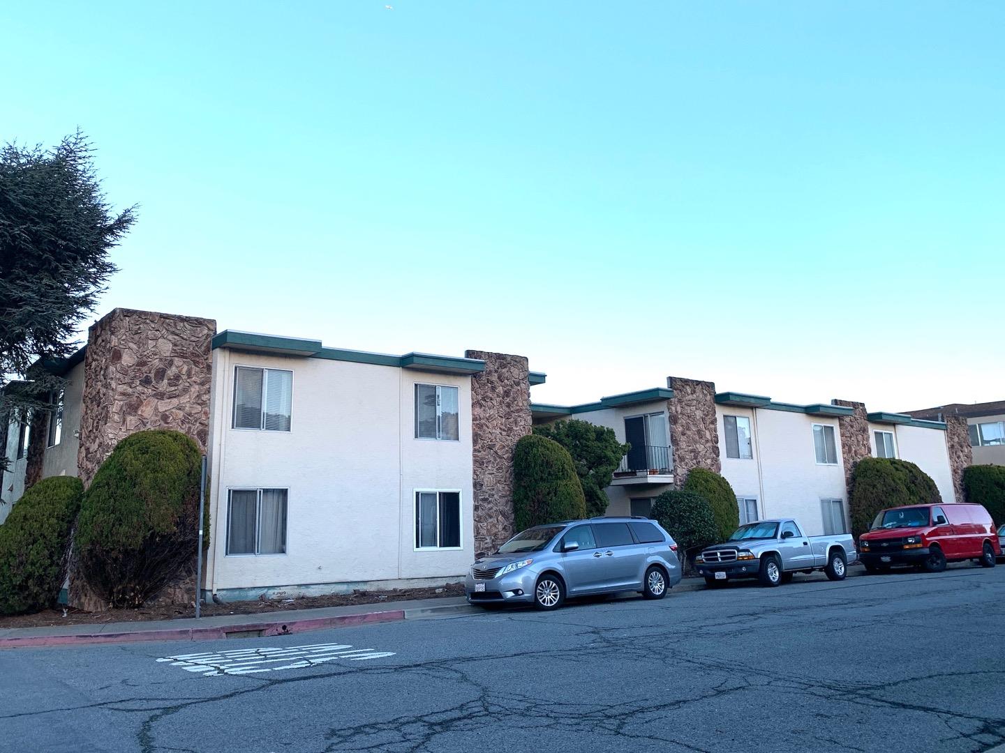 498 Lincoln Circle, MILLBRAE, California 94030, ,Comm Ri Multi-units 5+,For Sale,Lincoln Circle,ML81832501