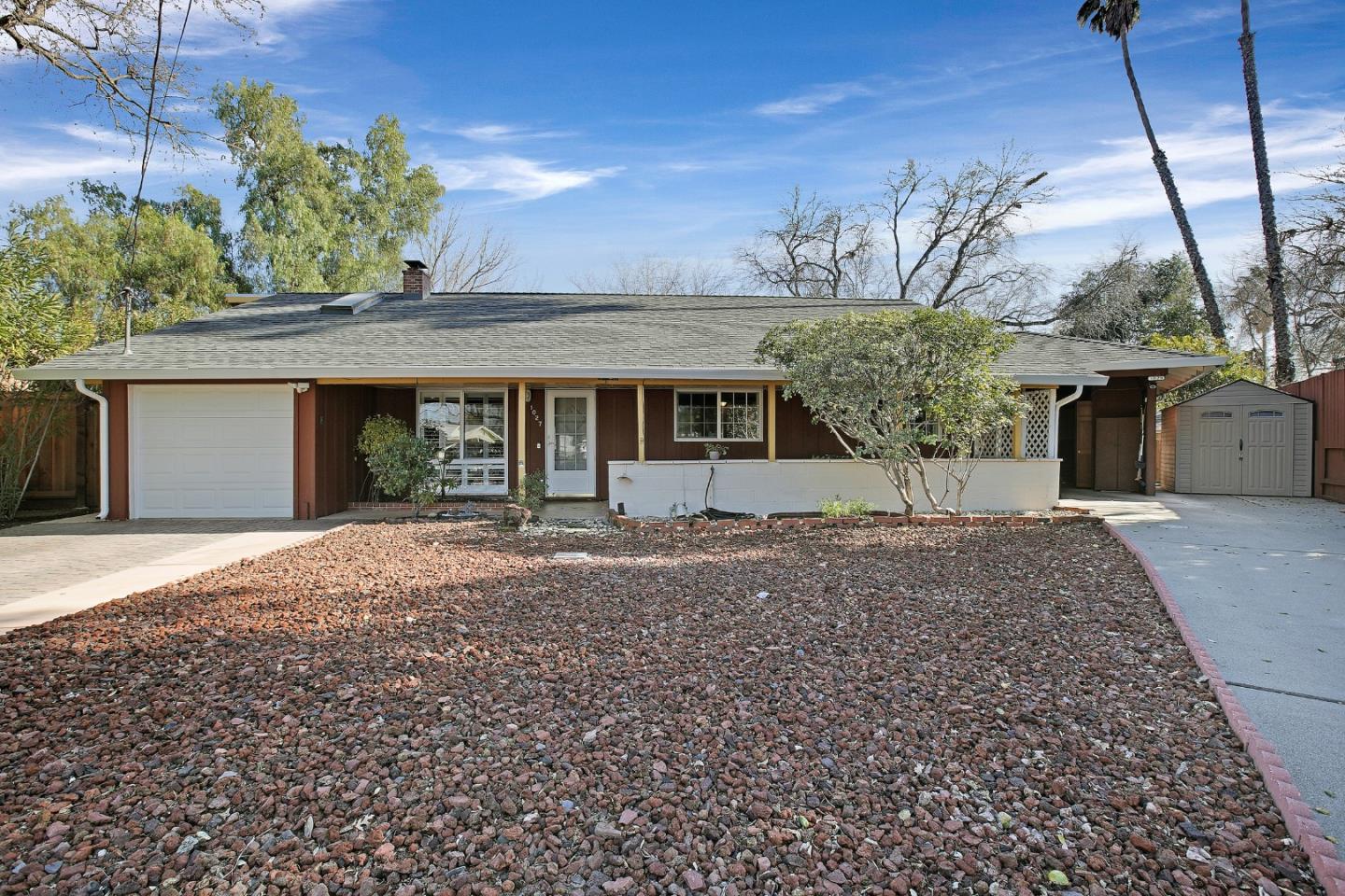 1027 Santa Monica Ct 1029