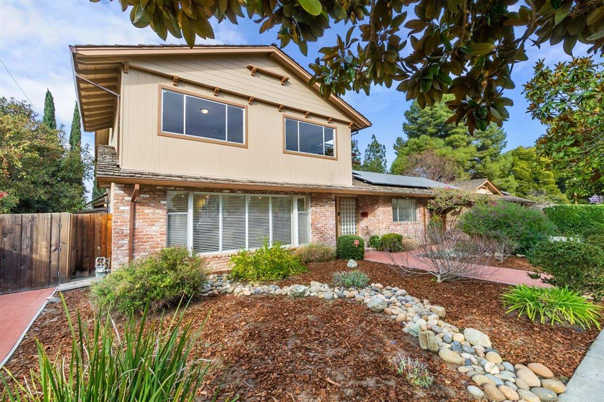 22353 Riverside Dr, Cupertino, CA 95014 5 Beds 4 Baths (Sold