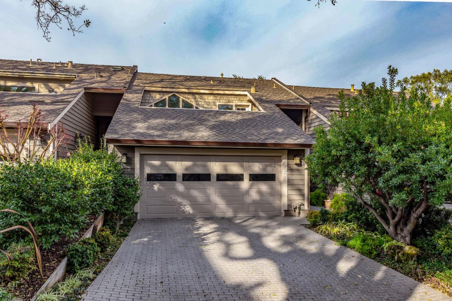 327 Oak Meadow Dr, Los Gatos, CA 95032 2 Beds 2/1 Baths (Sold