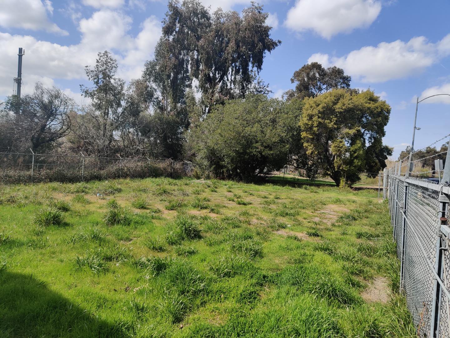 385 Willow Street, SAN JOSE, California 95110, ,Comm Industrial For Sale,For Sale,Willow Street,40963621