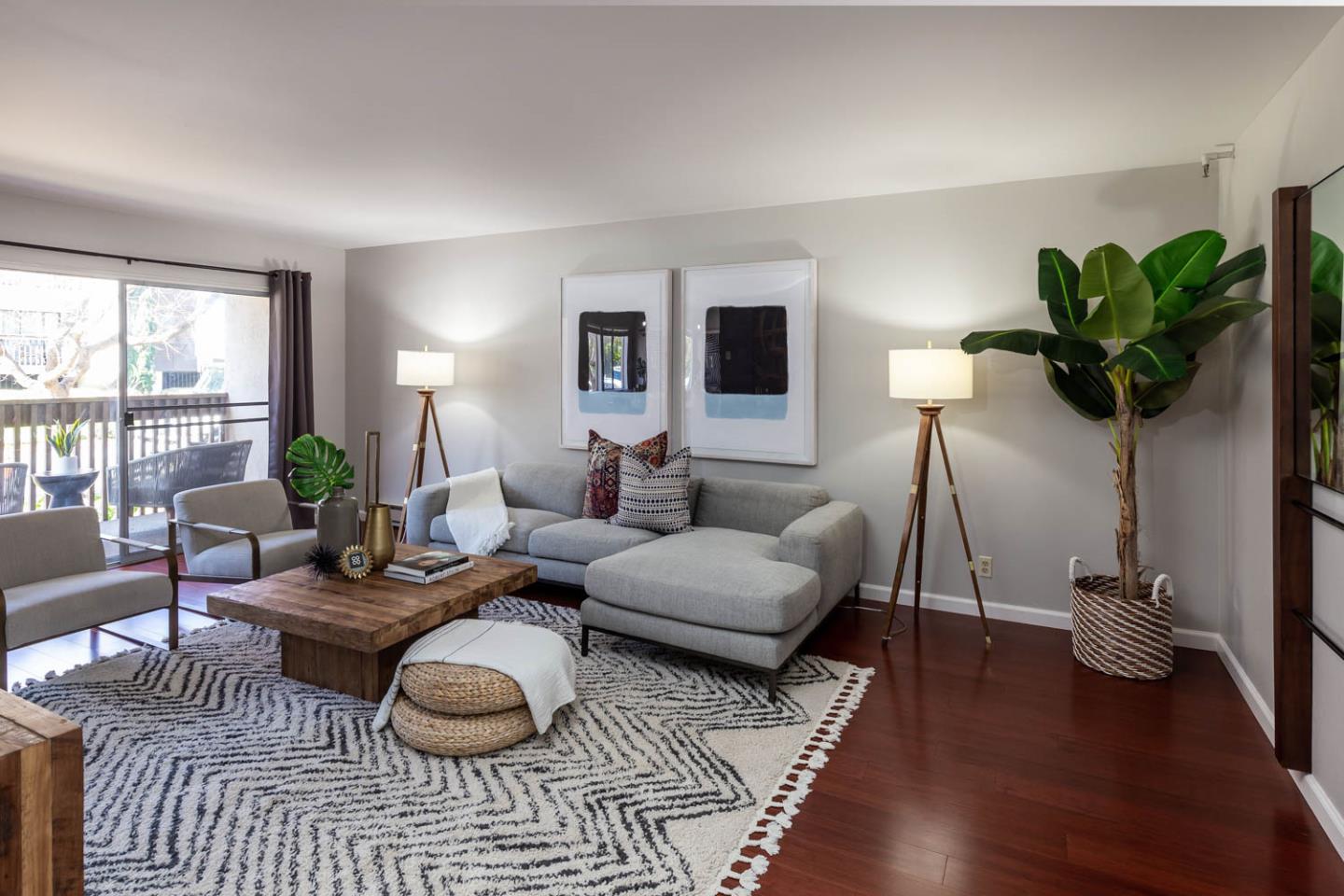 Detail Gallery Image 1 of 1 For 150 W Edith Ave #7,  Los Altos,  CA 94022 - 2 Beds | 2 Baths