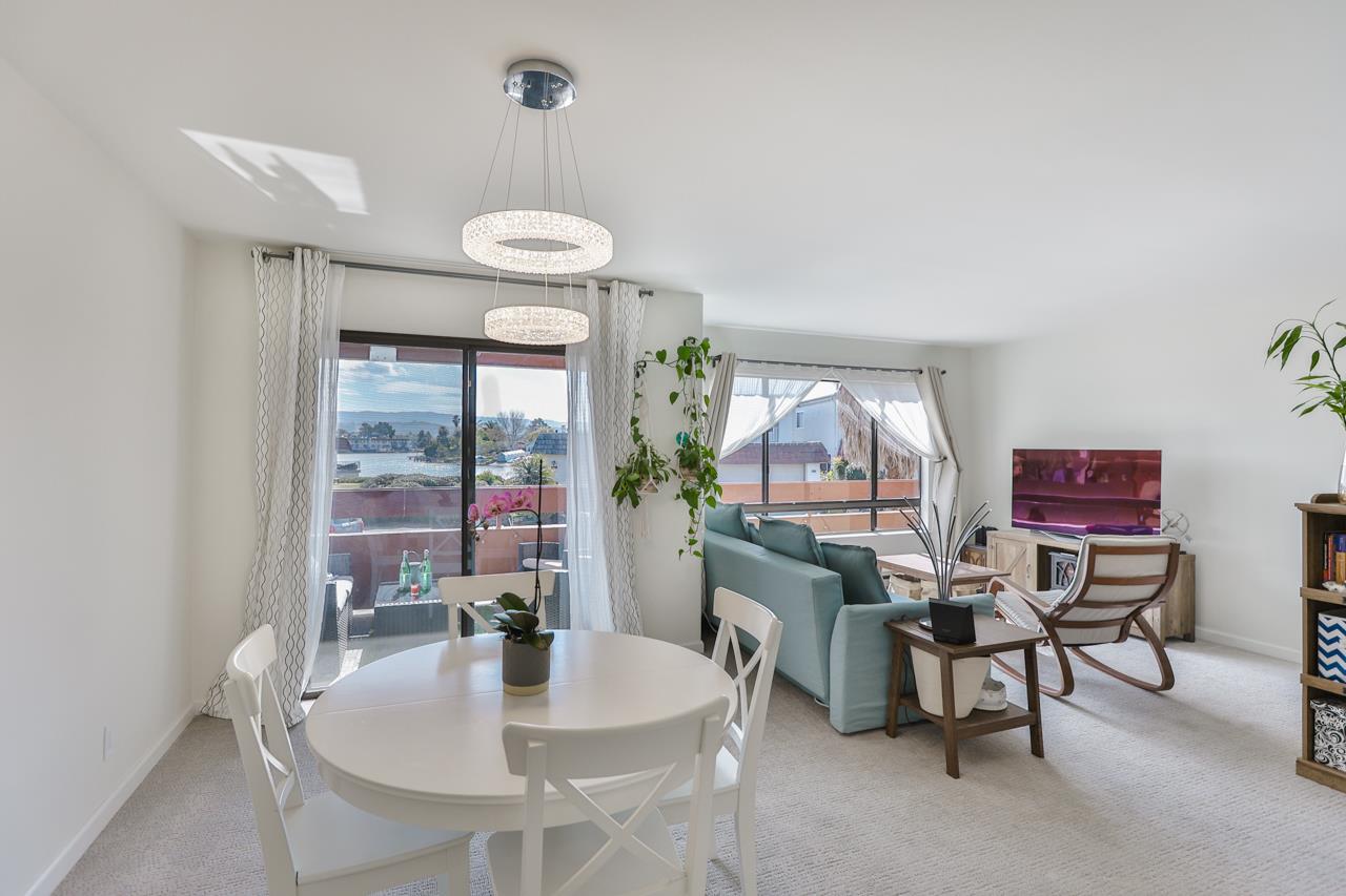 Detail Gallery Image 1 of 1 For 465 Fathom Dr #107,  San Mateo,  CA 94404 - 1 Beds | 1 Baths