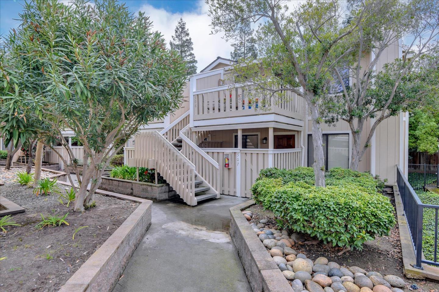 2869 S Ave 507, San Jose, CA 95124 2 Beds 2 Baths (Sold