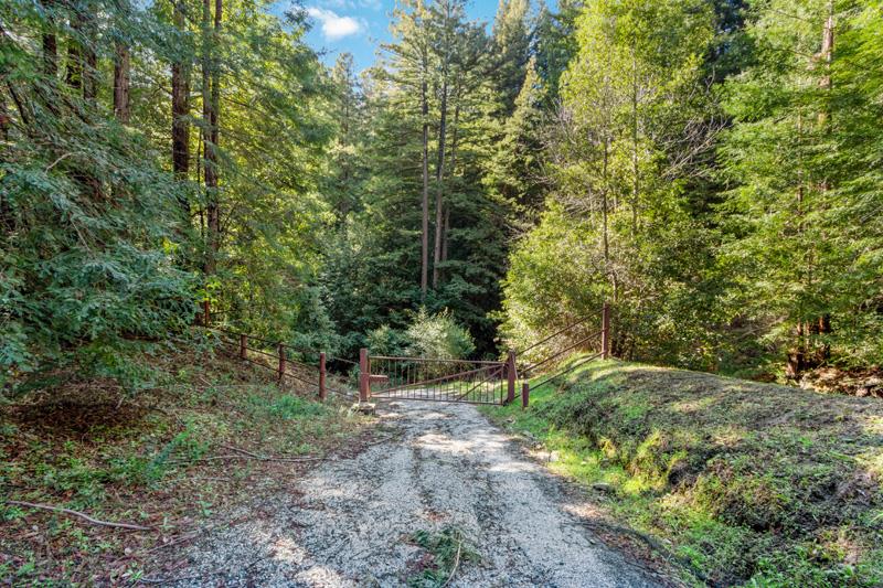 17480 Two Bar Road, BOULDER CREEK, California 95006, ,Lots And Land,For Sale,Two Bar Road,40963716