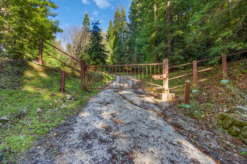 17480 Two Bar Road, BOULDER CREEK, California 95006, ,Lots And Land,For Sale,Two Bar Road,40963716