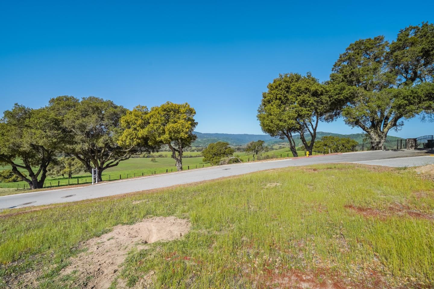 2391 Mantelli Drive, GILROY, California 95020, ,Lots And Land,For Sale,Mantelli Drive,40963772