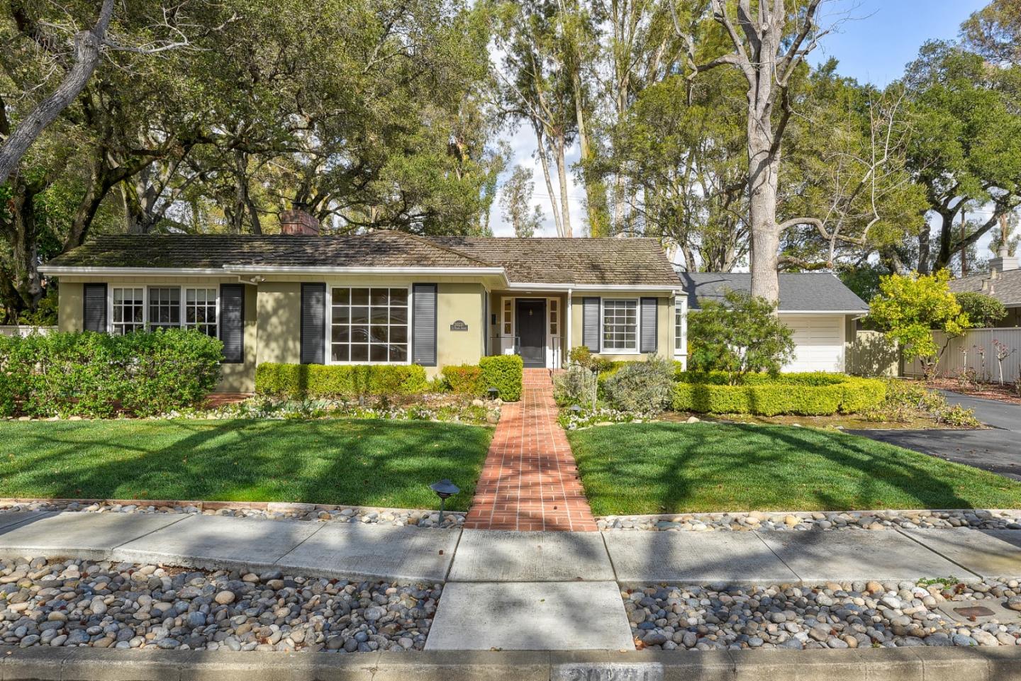 Detail Gallery Image 1 of 1 For 20231 La Paloma Ave, Saratoga,  CA 95070 - 2 Beds | 2 Baths