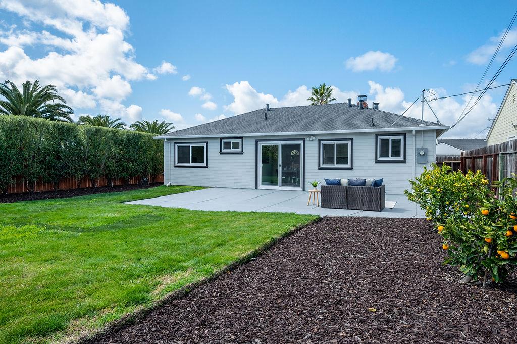 2081 Shoreview Ave, San Mateo, CA 94401 2 Beds 1 Baths