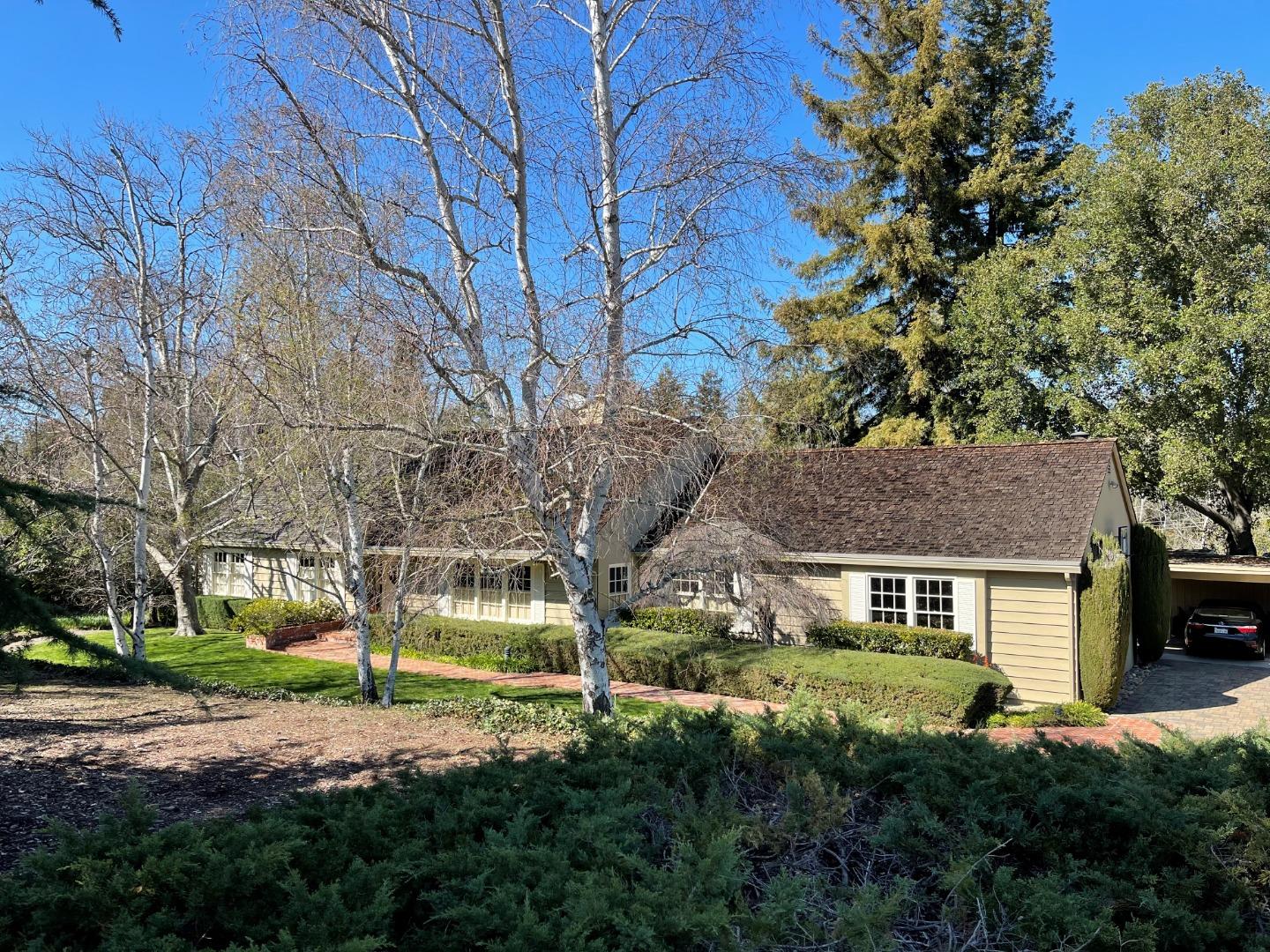 26425 Aric Ln, Los Altos Hills, CA 94022 4 Beds 2/1 Baths (Sold