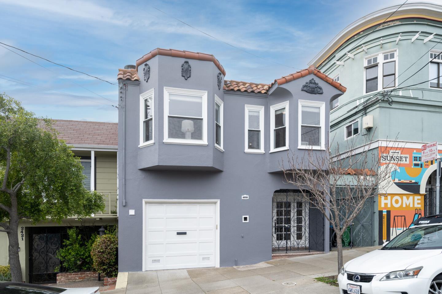 2419 27th Ave, San Francisco, CA 94116 2 Beds 2 Baths (Sold) ML81834748 MLSL