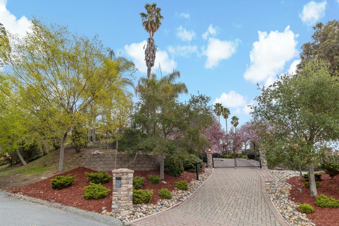28437 Christopher Ln, Los Altos Hills, CA 94022 5 Beds 3 Baths